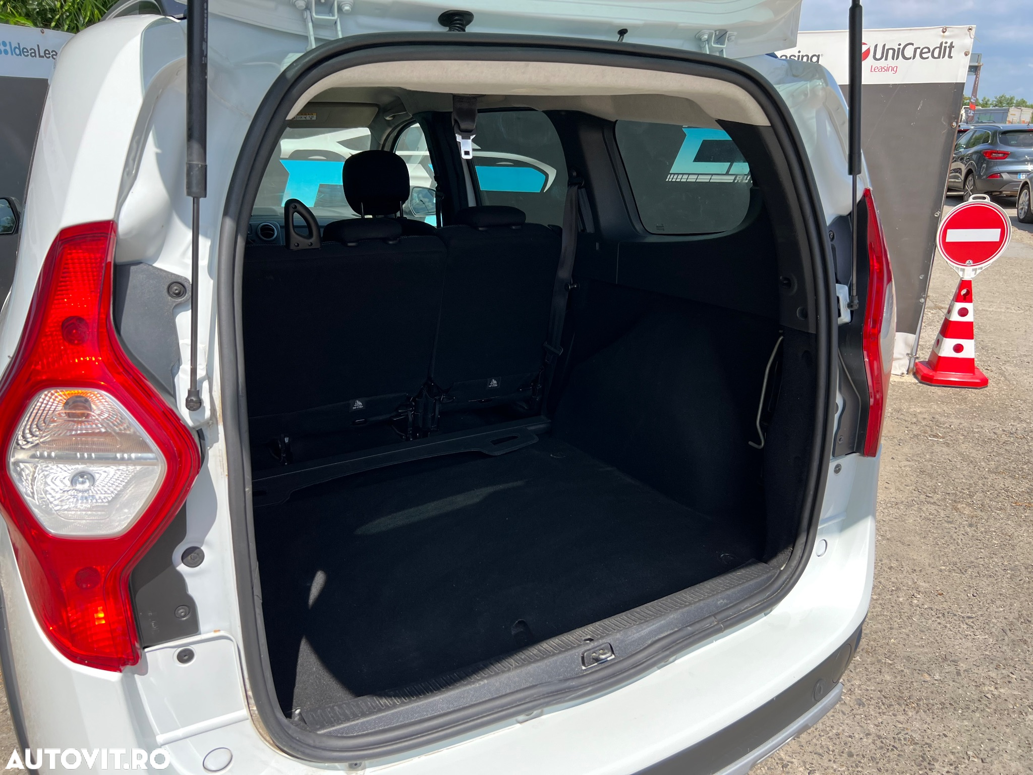 Dacia Lodgy TCe 115 Stepway - 15