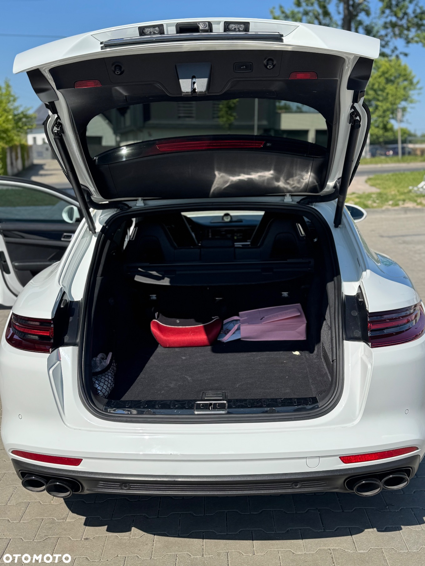 Porsche Panamera 4 E-Hybrid Sport Turismo - 16