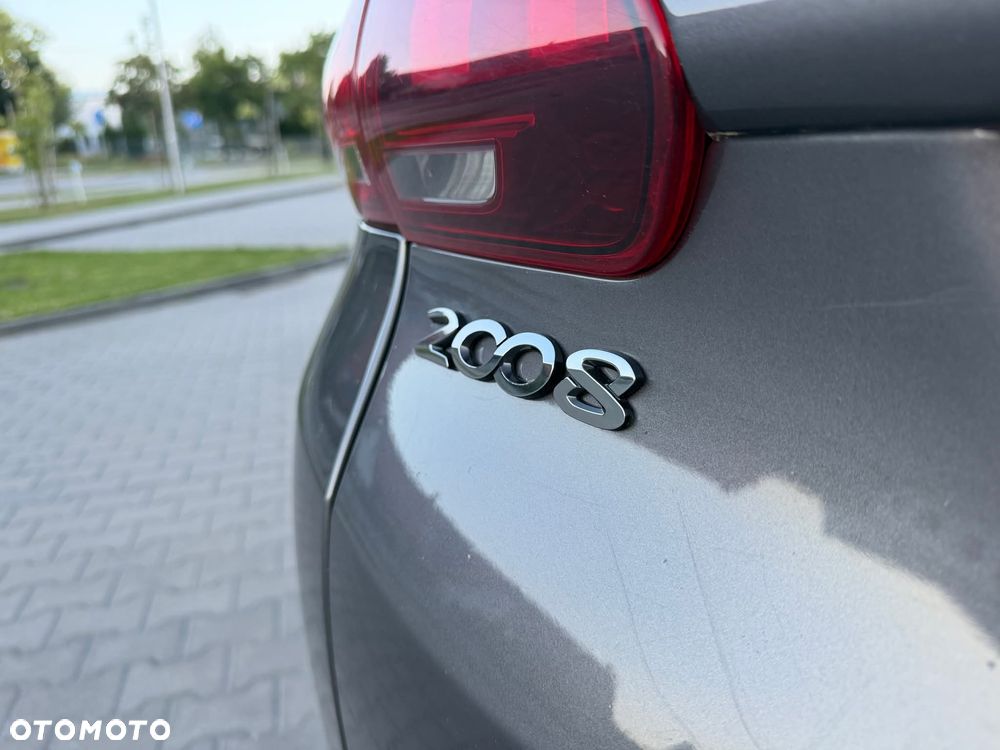 Peugeot 2008 1.2 PureTech Allure S&S EAT8 - 16