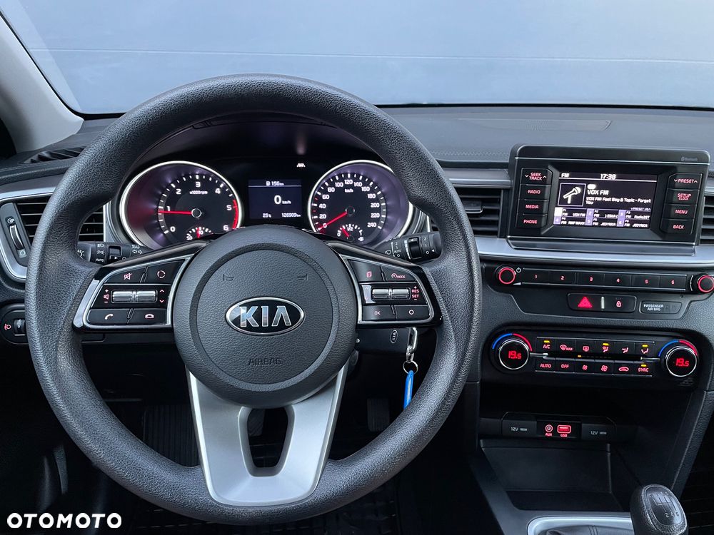 Kia Ceed 1.6 CRDi SCR L - 6