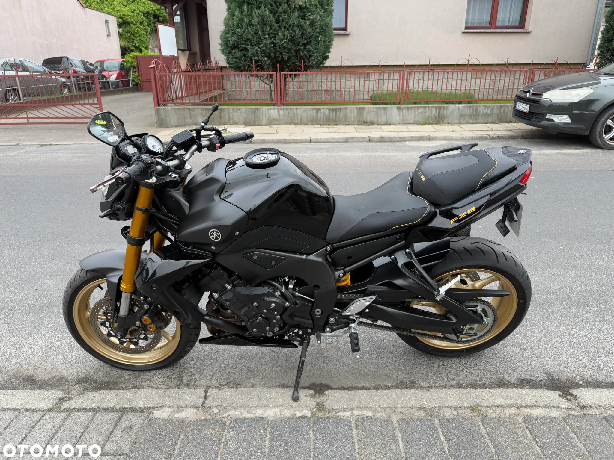 Yamaha FZ8 - 5