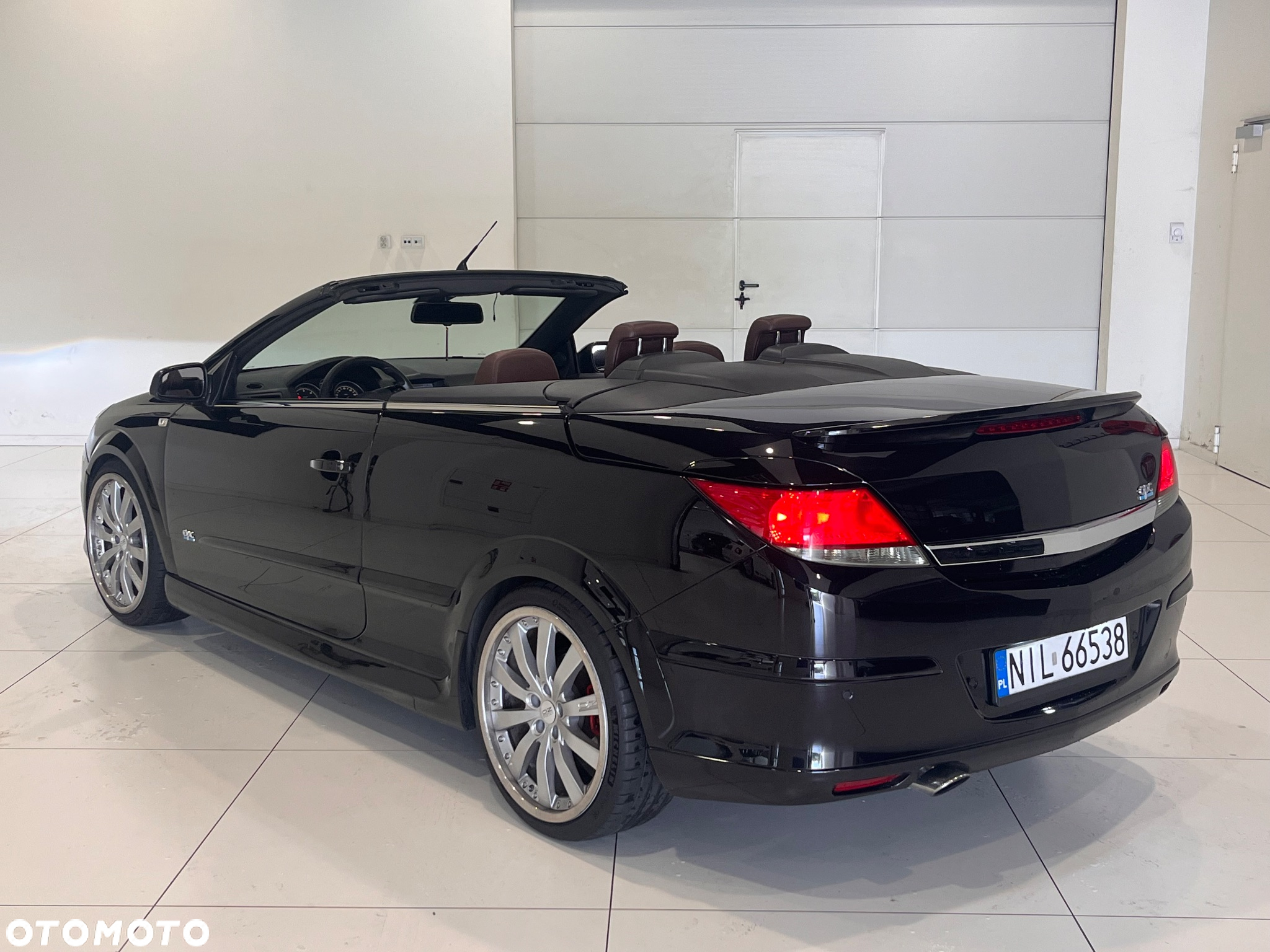 Opel Astra TwinTop 1.9 CDTI Cosmo - 3