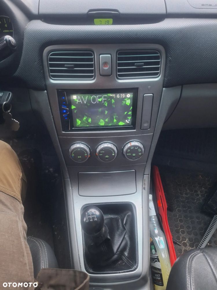 Subaru Forester 2.0 XG - 6