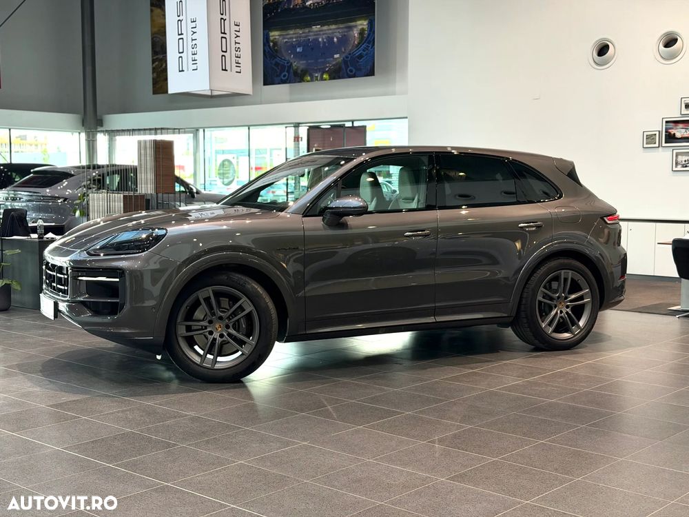 Porsche Cayenne - 2