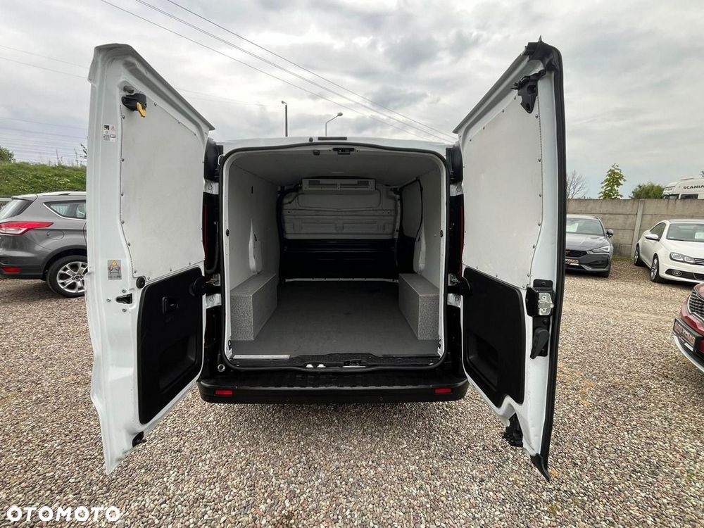 Renault Trafic - 12
