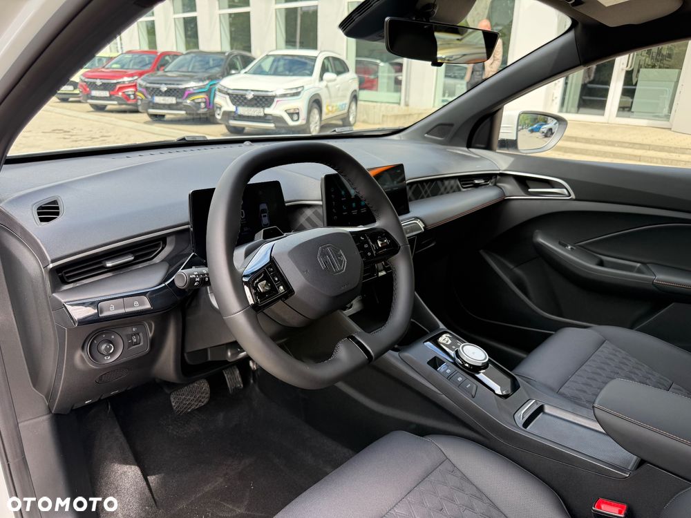 MG MG3 1.5 HEV+ Exclusive - 11