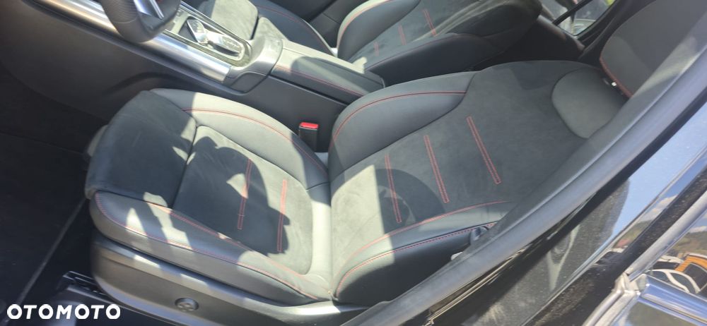 Mercedes-Benz GLA 200 d 8G-DCT Style - 32