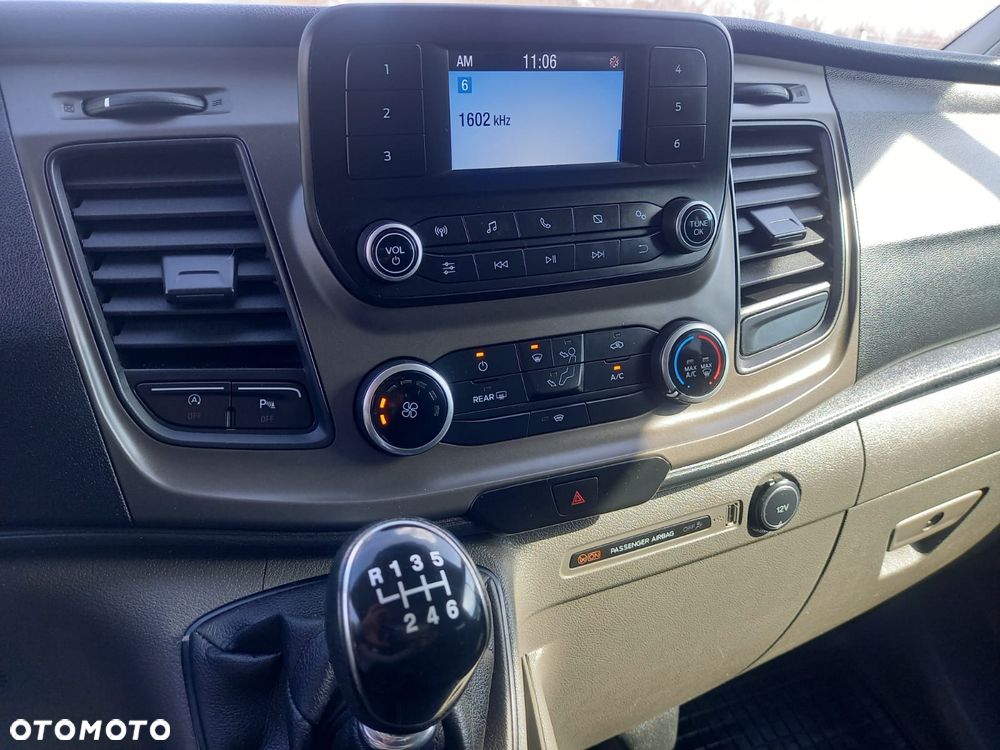 Ford Transit Custom 310 L2H1 Limited - 17