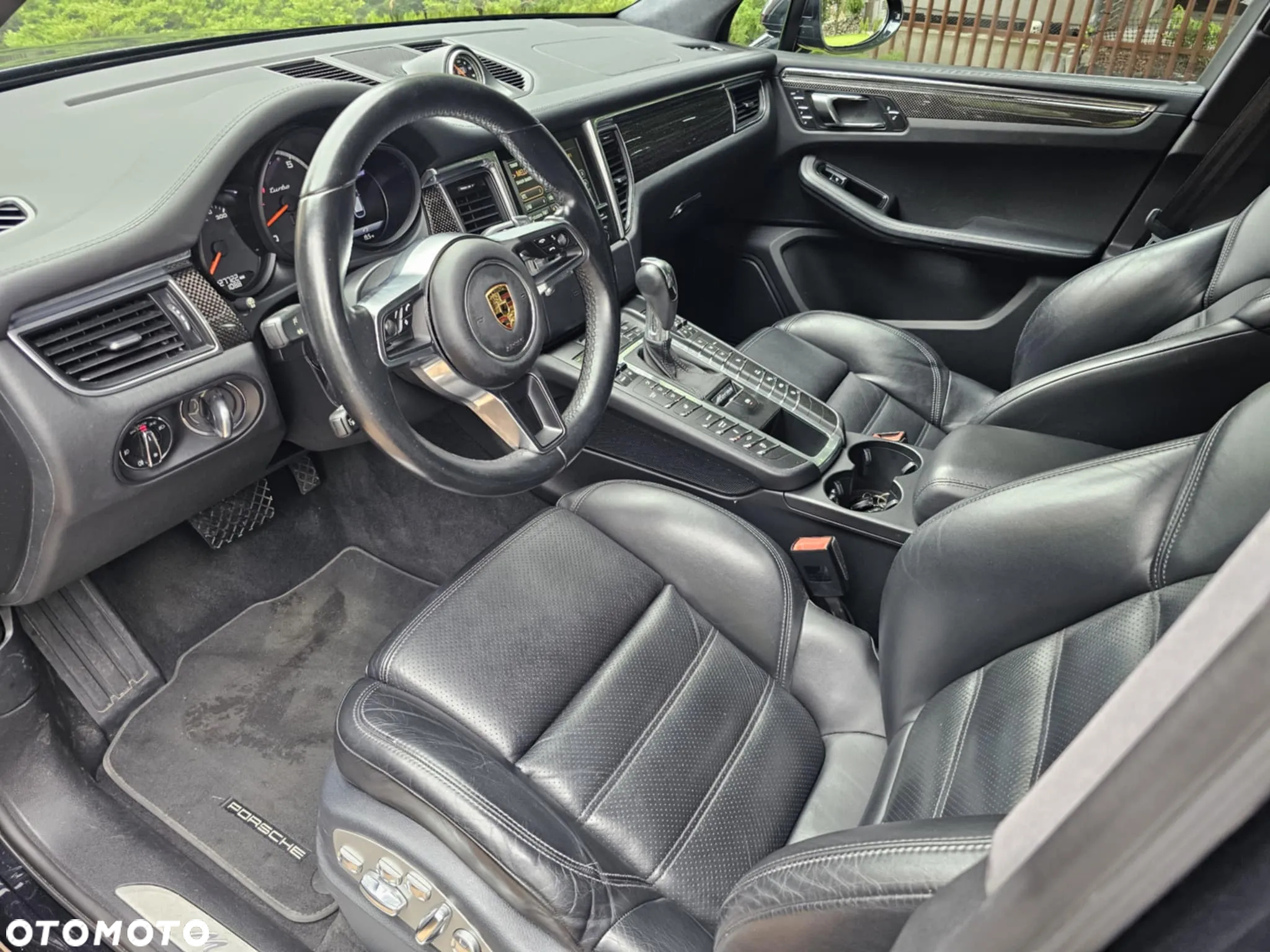 Porsche Macan Turbo PDK - 15