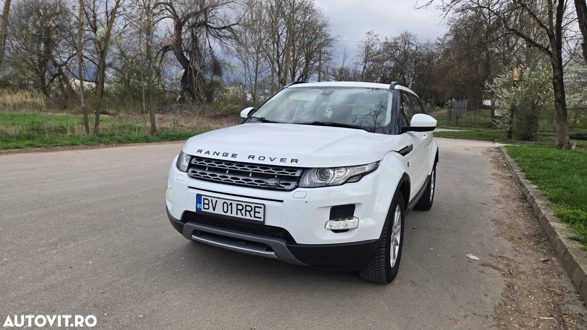 Land Rover Range Rover Evoque 2.2 eD4 Pure - 4