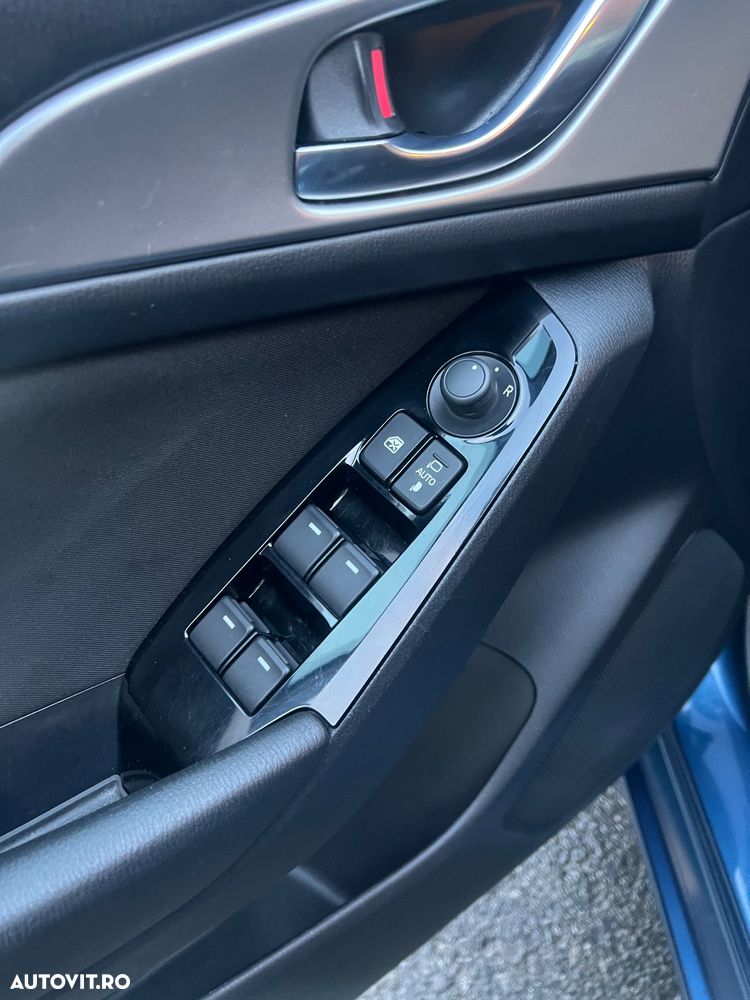 Mazda 3 G120 Revolution - 14