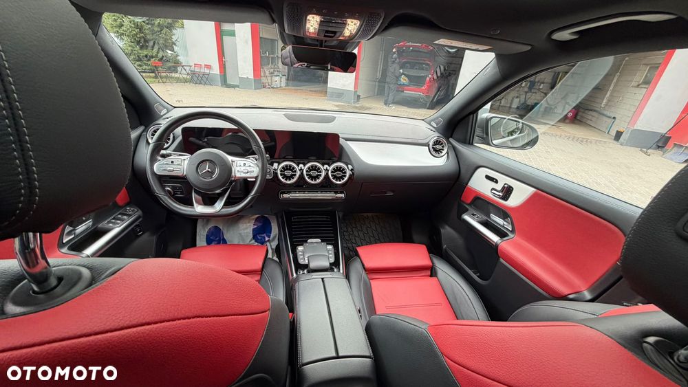 Mercedes-Benz GLA 250 AMG Line - 4