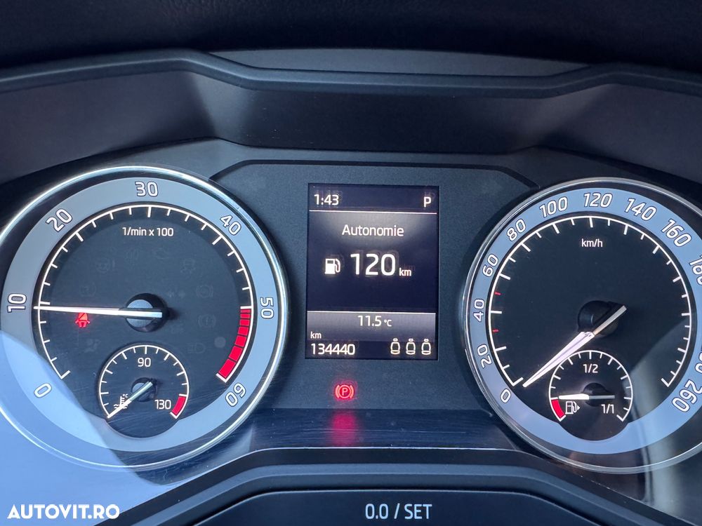 Skoda Superb 2.0 TDI DSG Style - 5