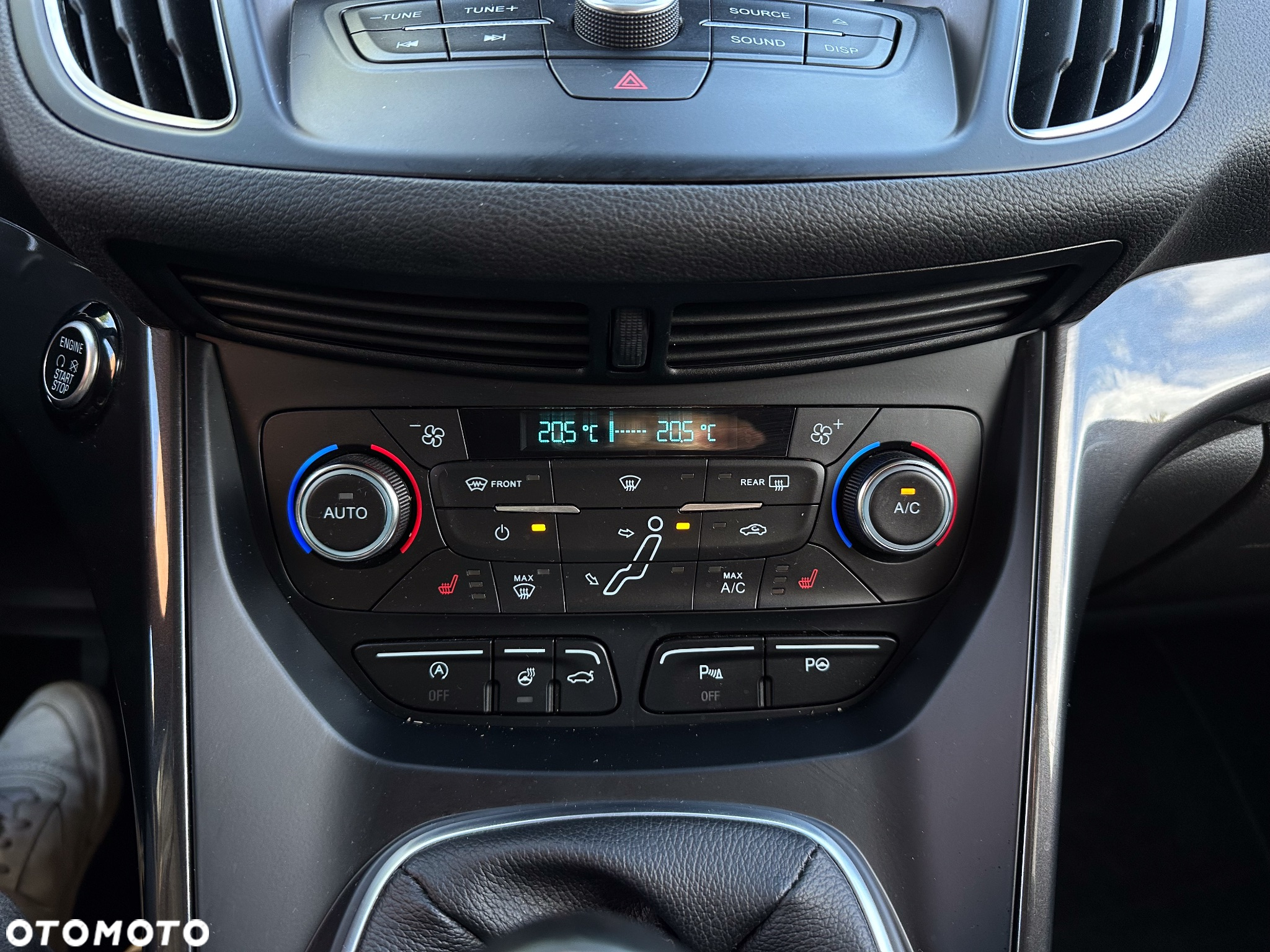 Ford Grand C-MAX - 12