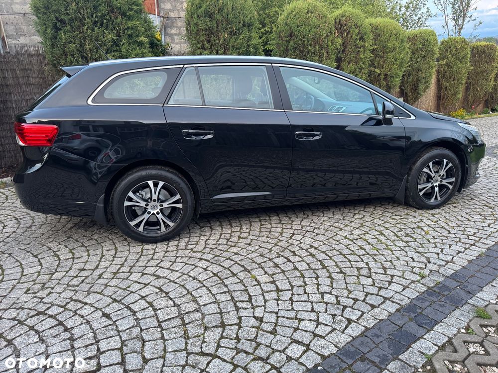 Toyota Avensis 1.8 Executive - 26