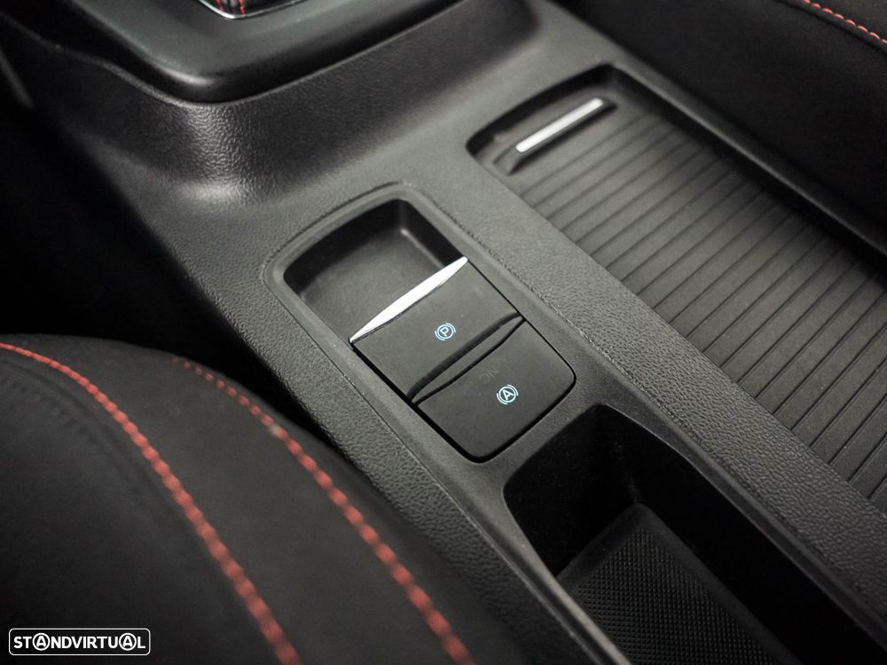 Ford Focus 1.0 EcoBoost MHEV ST-Line - 24