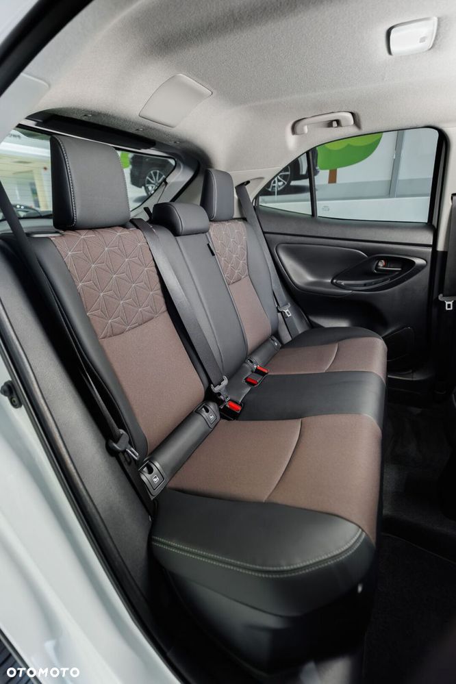 Toyota Yaris Cross Hybrid 1.5 Executive AWD - 22