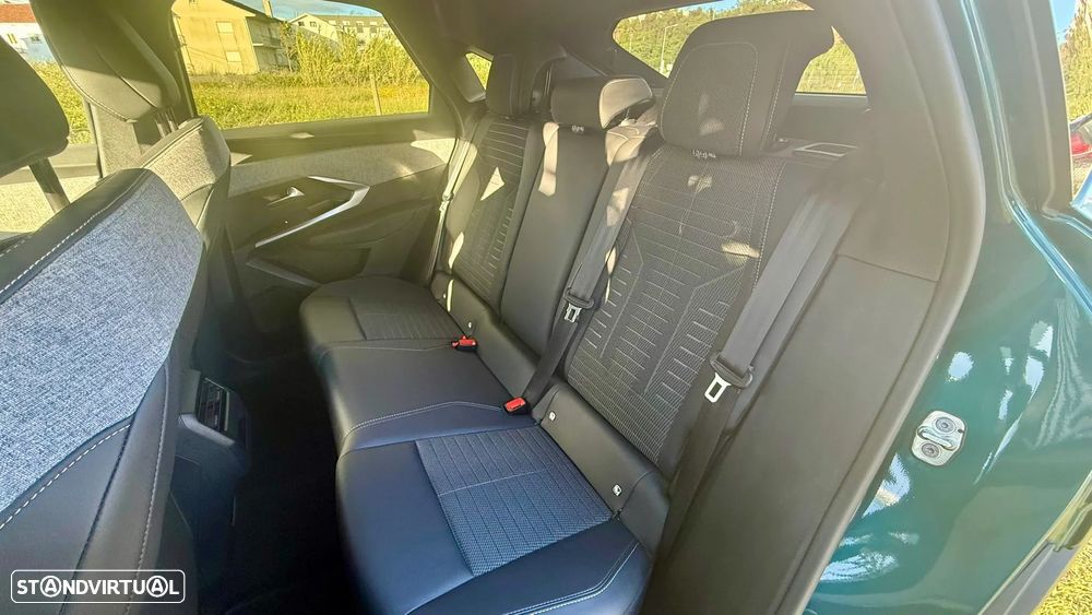 Peugeot 3008 1.2 Hybrid Allure Pack e-DCS6 - 17