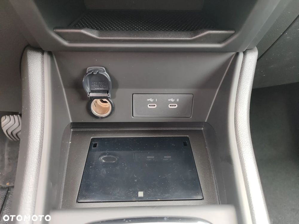 Renault Captur 1.0 TCe Techno - 24