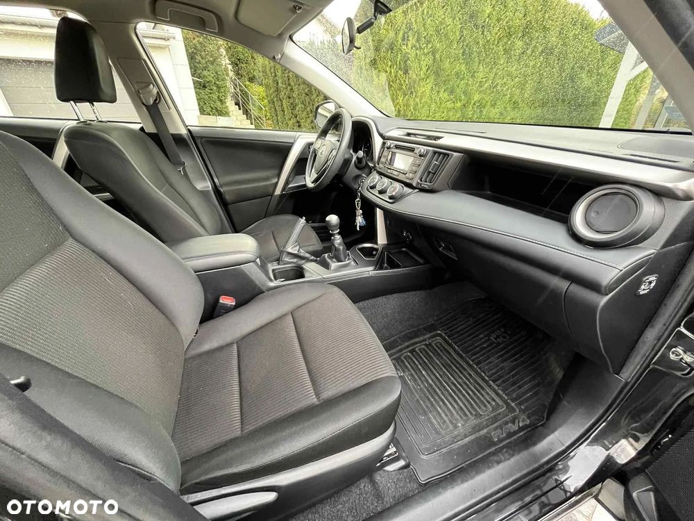 Toyota RAV4 2.0 D-4D Active 4x2 - 4