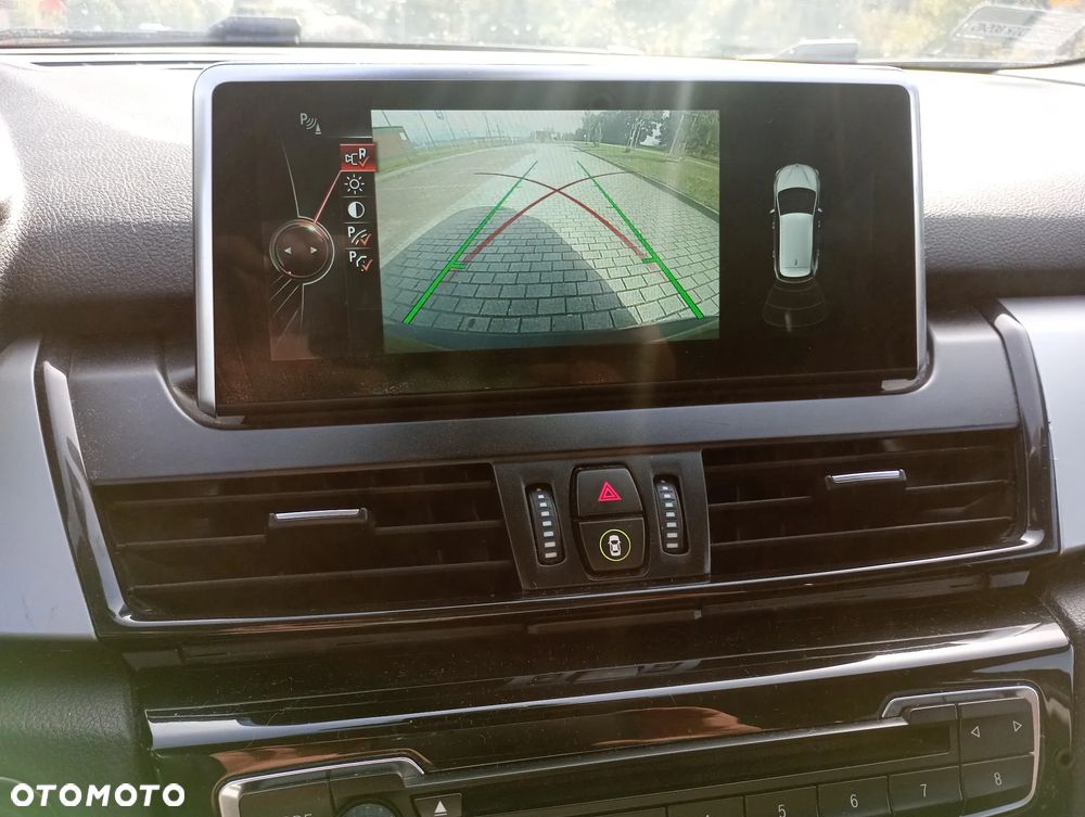 BMW Seria 2 218i - 21