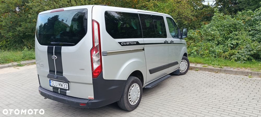 Ford Tourneo Custom - 4