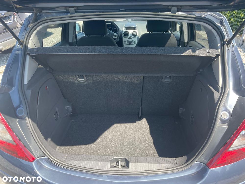 Opel Corsa 1.4 16V Innovation - 15
