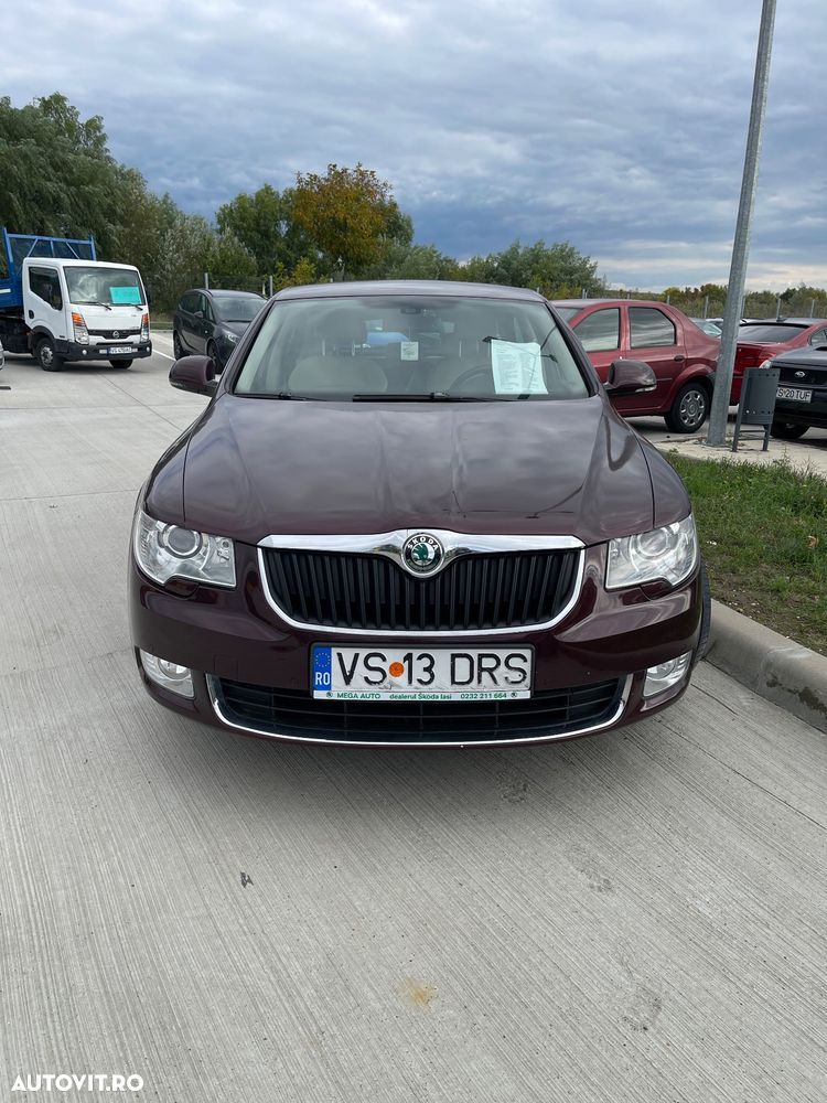 Skoda Superb 2.0 TDI 4X4 Elegance - 23