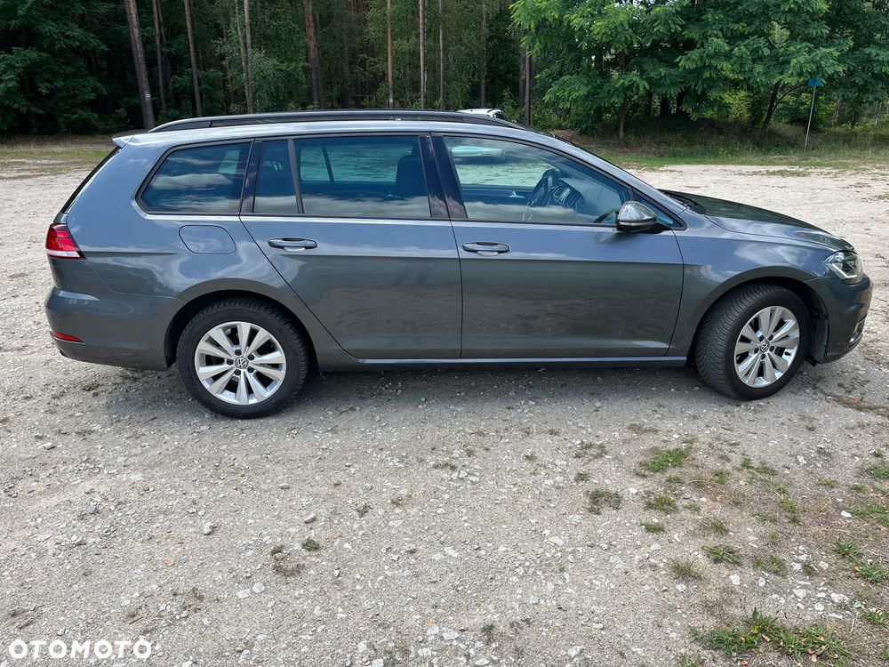 Volkswagen Golf 1.6 TDI BMT Comfortline - 22