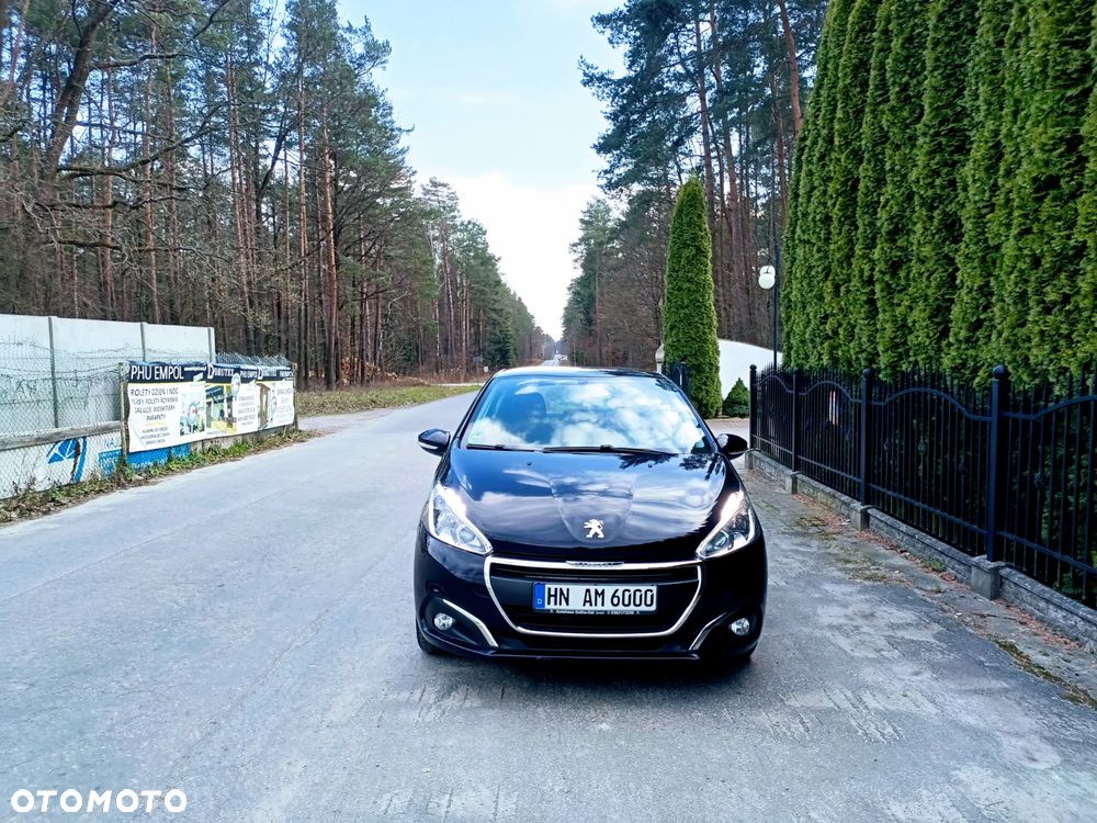 Peugeot 208 - 5
