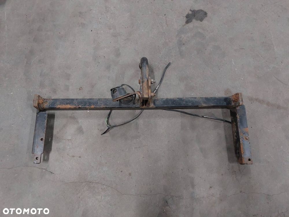 HAK HOLOWNICZY BRAK TABLICZKI NISSAN ALMERA N16 SEDAN - 2