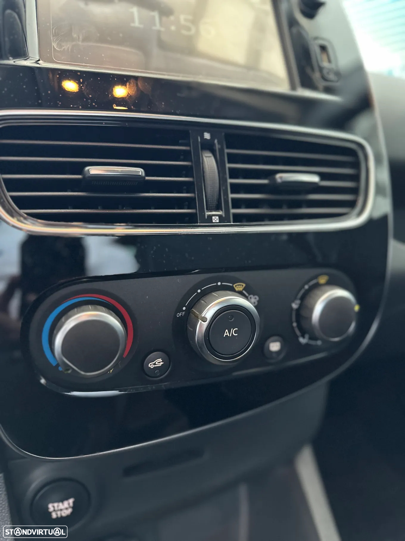 Renault Clio 0.9 TCe Limited - 22