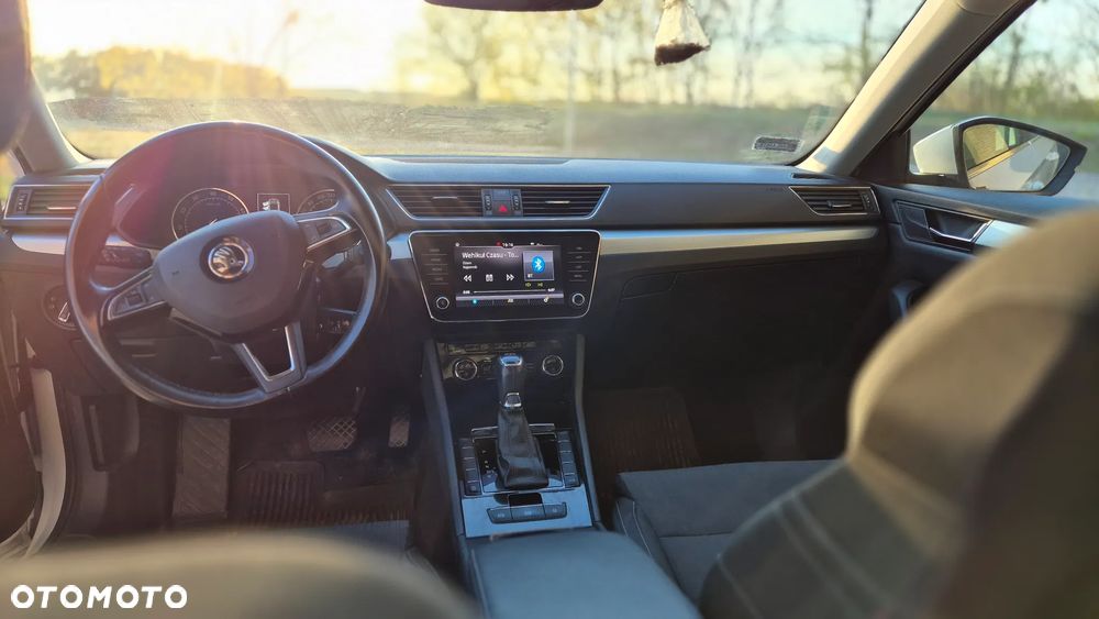 Skoda Superb 1.8 TSI Ambition DSG - 16
