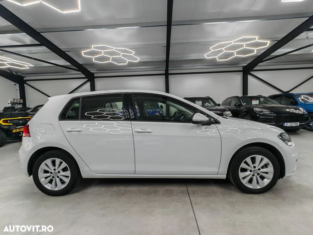 Volkswagen Golf 2.0 TDI (BlueMotion Technology) DSG Comfortline - 6