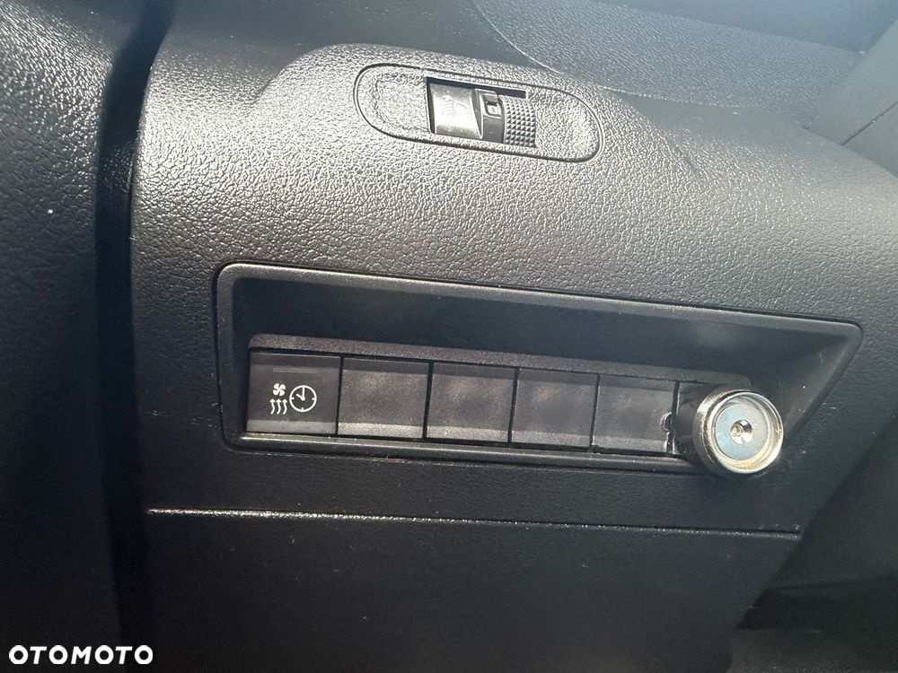 Peugeot PARTNER - 25