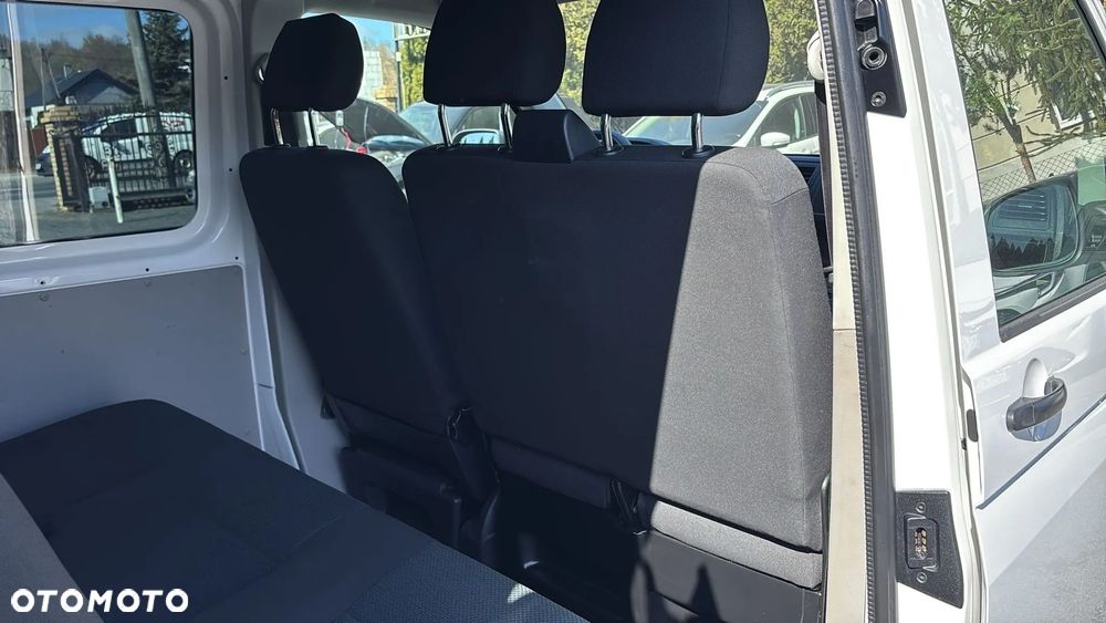 Volkswagen Transporter - 27