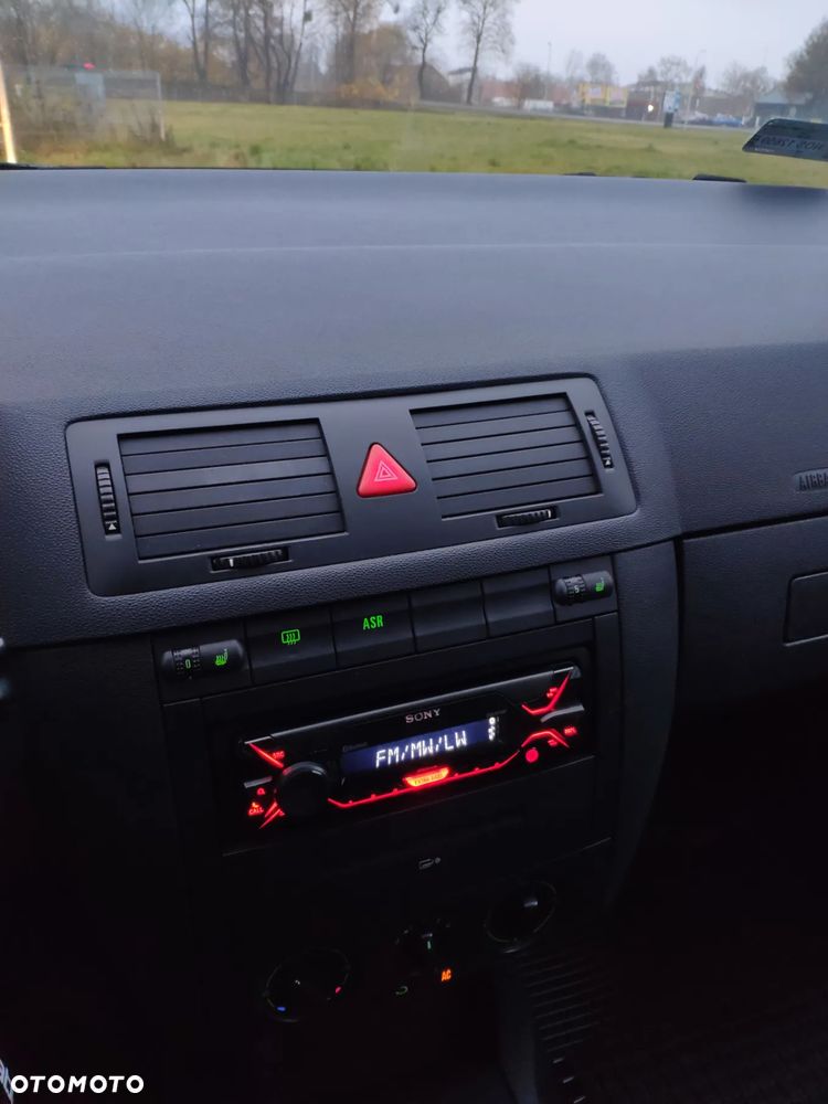 Skoda Fabia 2.0 Combi Elegance - 3