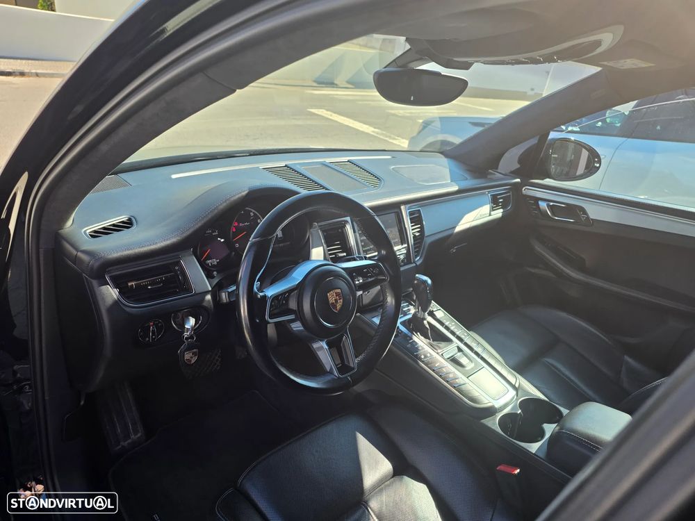 Porsche Macan Turbo PDK - 15