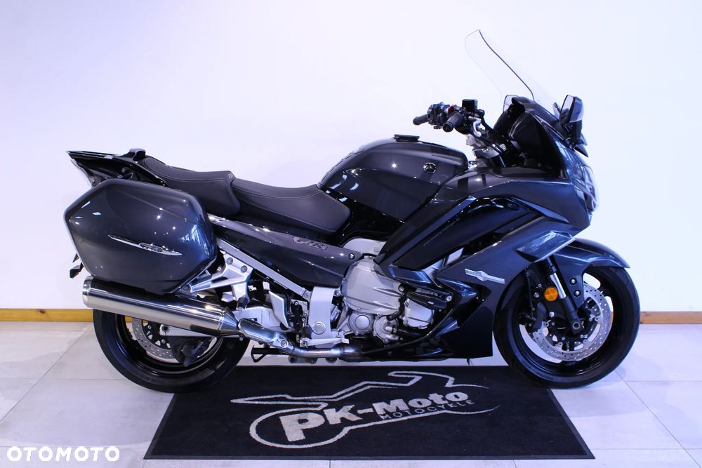 Yamaha FJR - 1