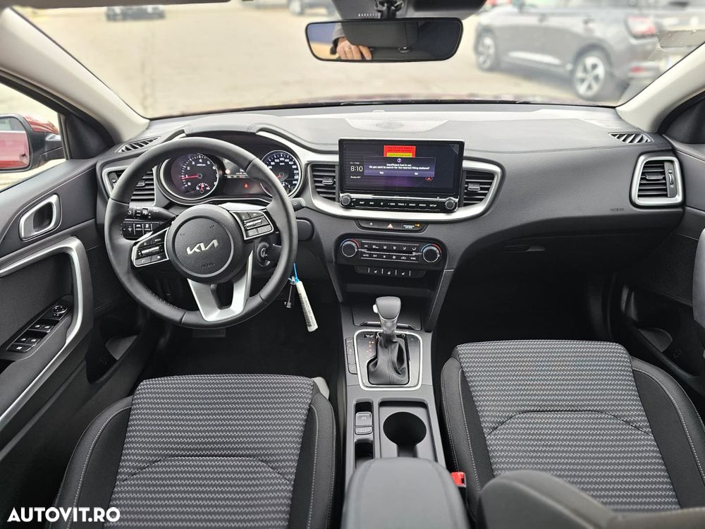 Kia XCeed - 11