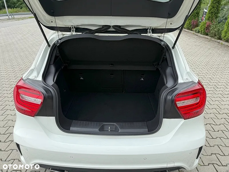 Mercedes-Benz Klasa A 200 CDI 4Matic 7G-DCT AMG Line - 11