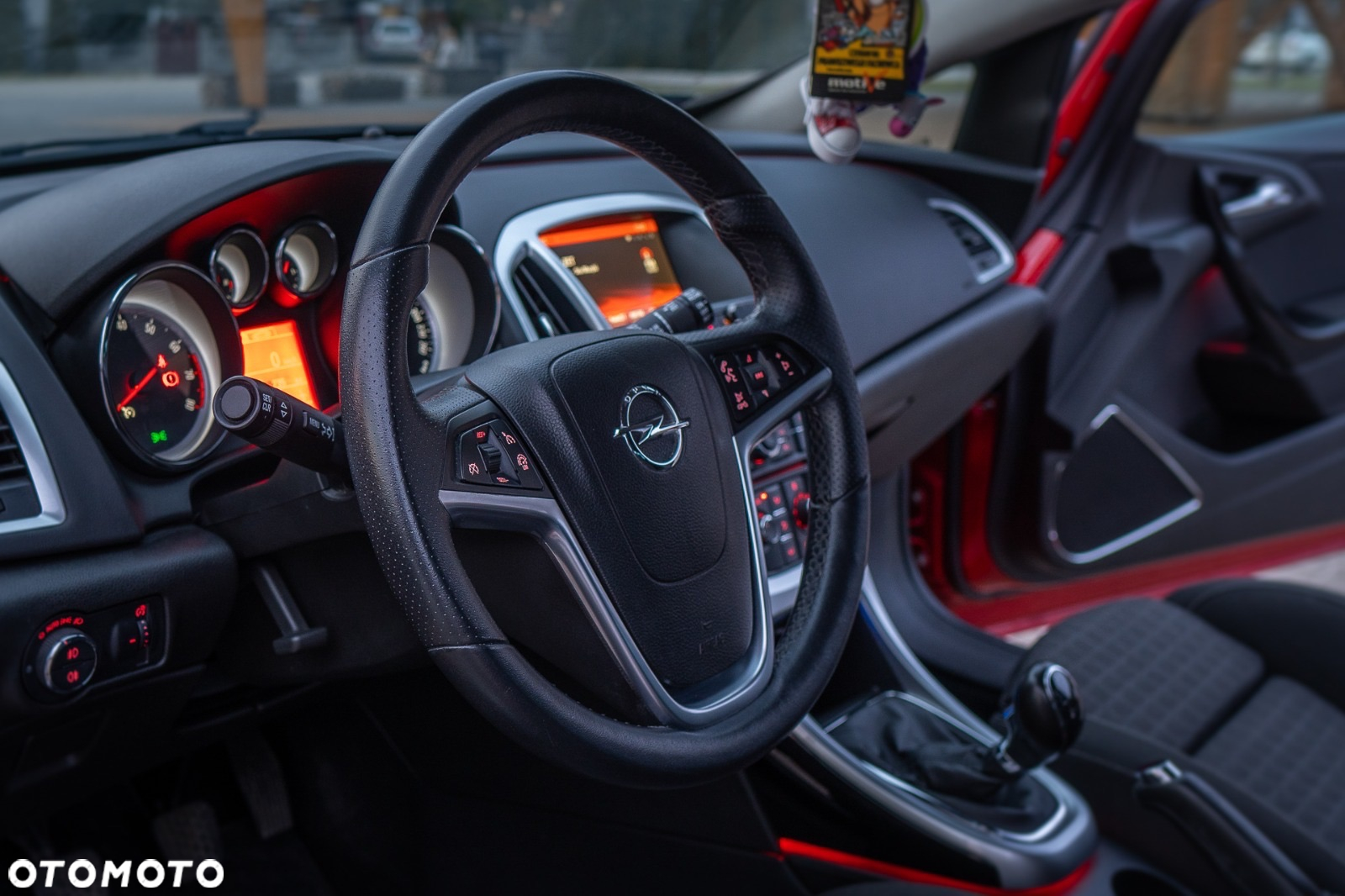 Opel Astra IV GTC 1.4 T Sport S&S EU6 - 14