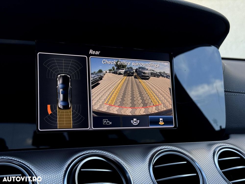 Mercedes-Benz E - 10