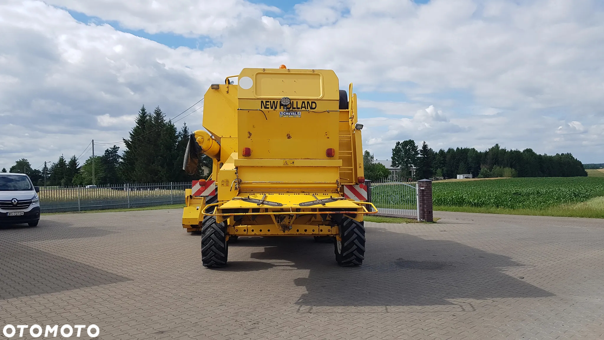 New Holland TX 64 PLUS 2001R - 10
