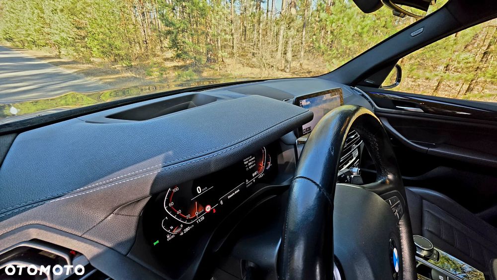 BMW X3 xDrive20d Luxury Line - 23