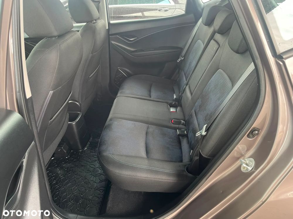 Hyundai ix20 1.4 blue Comfort - 6