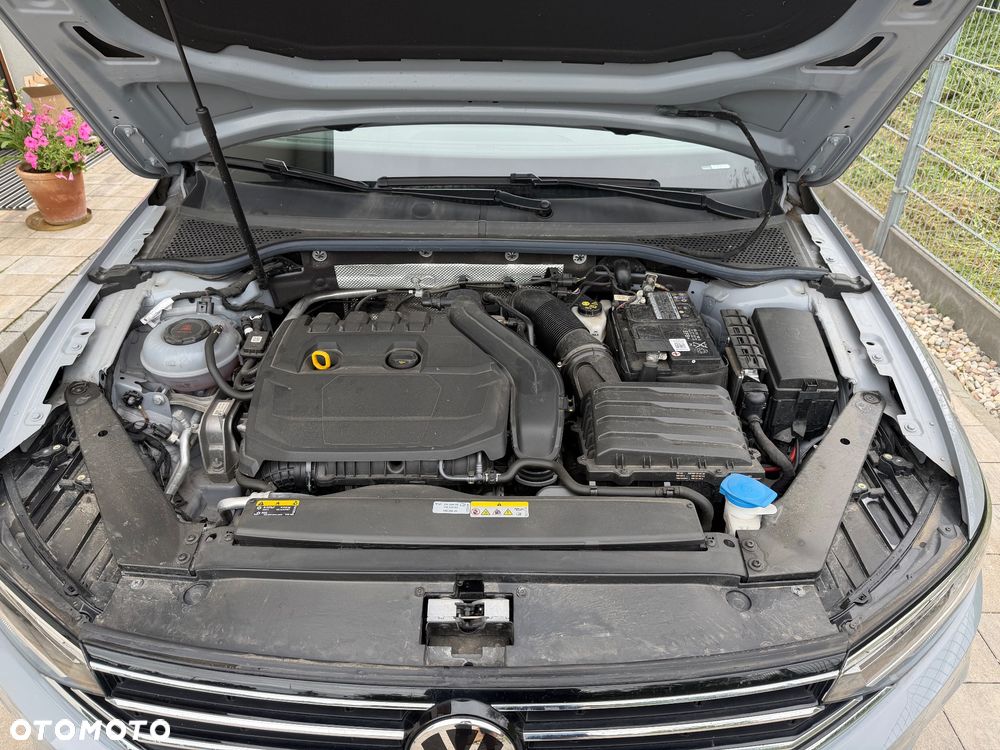 Volkswagen Passat - 8