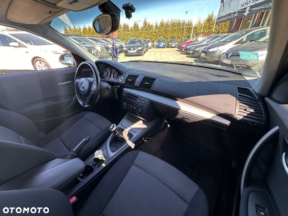 BMW Seria 1 116i - 21