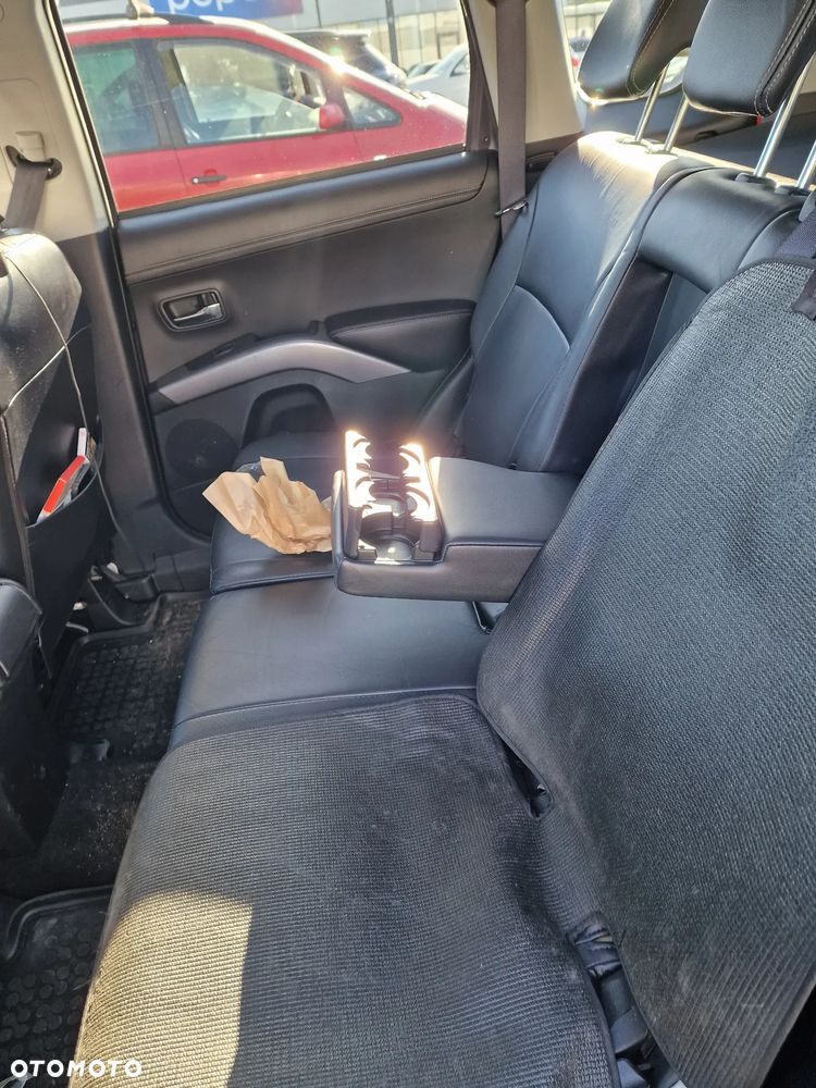 Mitsubishi Outlander 2.2 DID Intense EU5 - 5