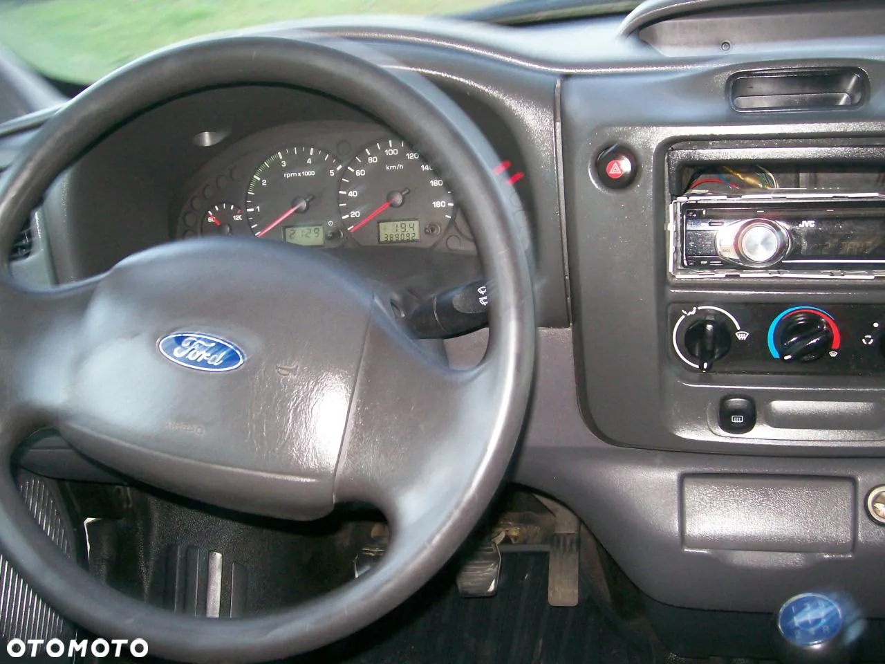Ford Transit - 8